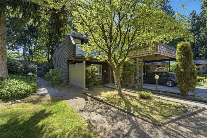 Property Photo: 9981 Millburn Court BC V3N 4M8