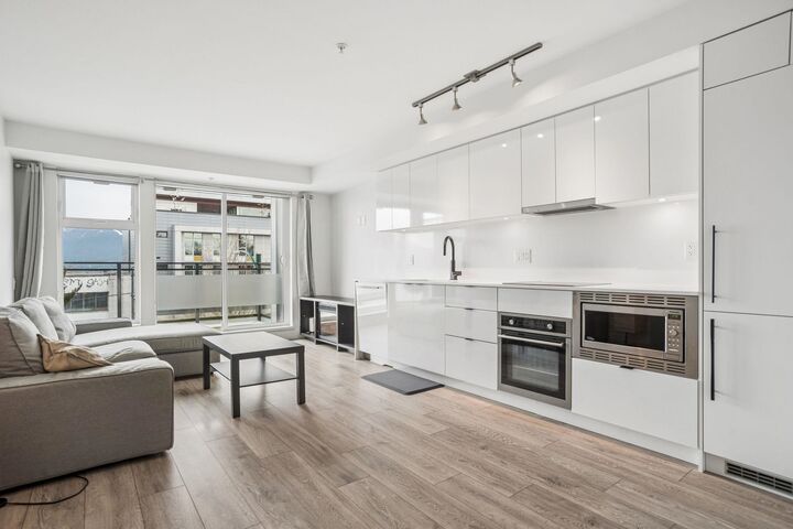 Property Photo:  630 E Broadway 319  BC V5T 0J1 