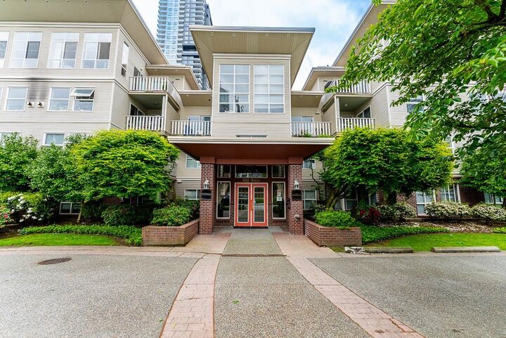 522 Smith Avenue 108 — photo 1