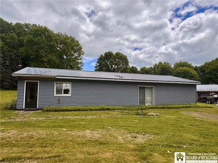 Property Photo:  190 Old Fentonville Road  NY 14738 