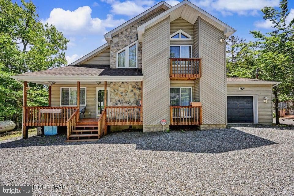 Property Photo:  211 Nadine Boulevard  PA 18346 
