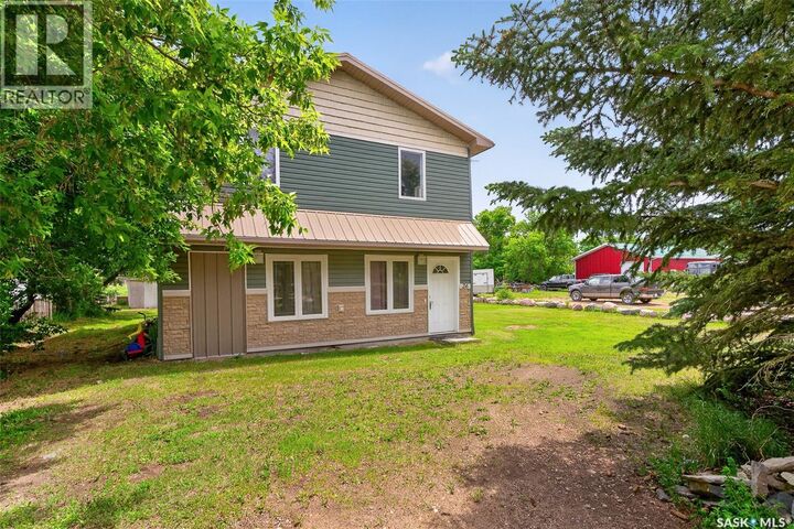 Property Photo: 26 Main Street SK S0H 2X0