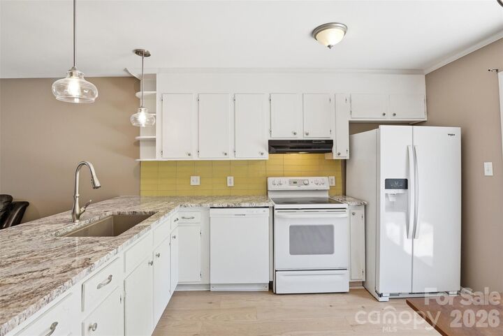 Property Photo: 137 Glenwood Drive D SC 29732