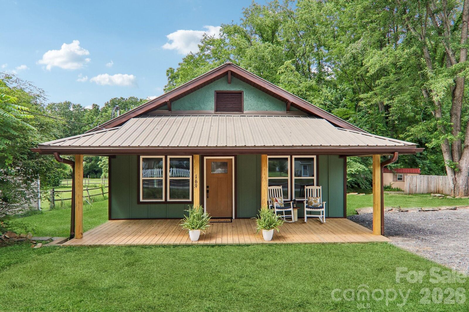 Property Photo:  169 East Street  NC 28786 