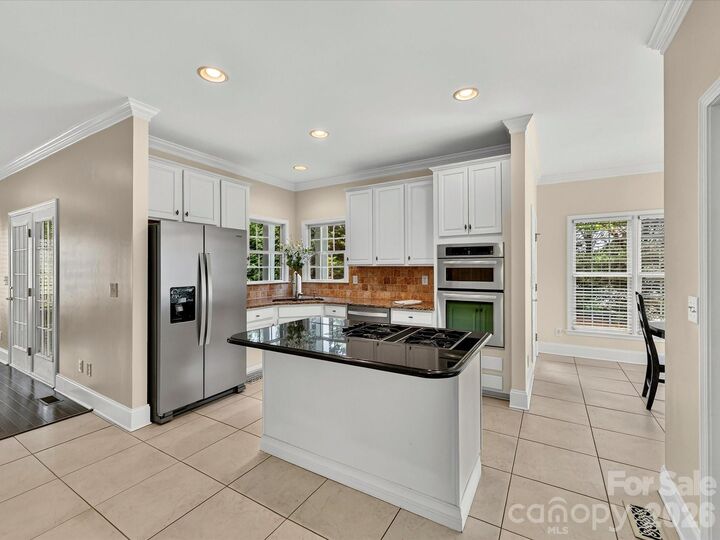 Property Photo:  12824 Shamley Court  NC 28078 