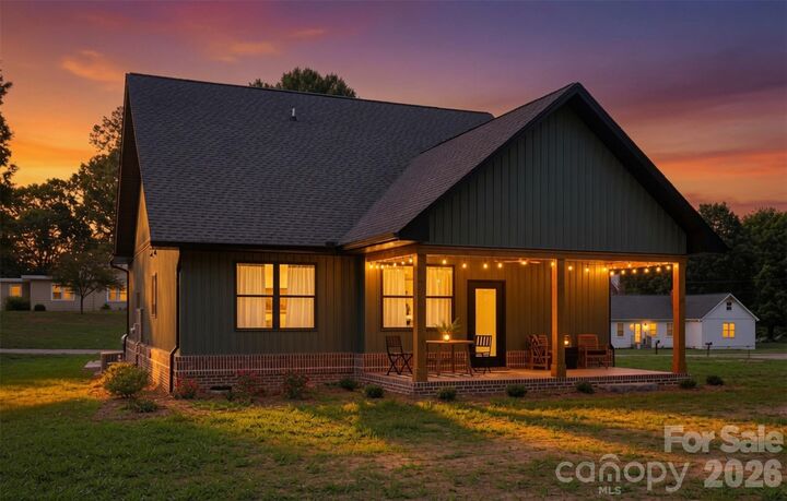 Property Photo:  75 2nd Avenue SE  NC 28681 