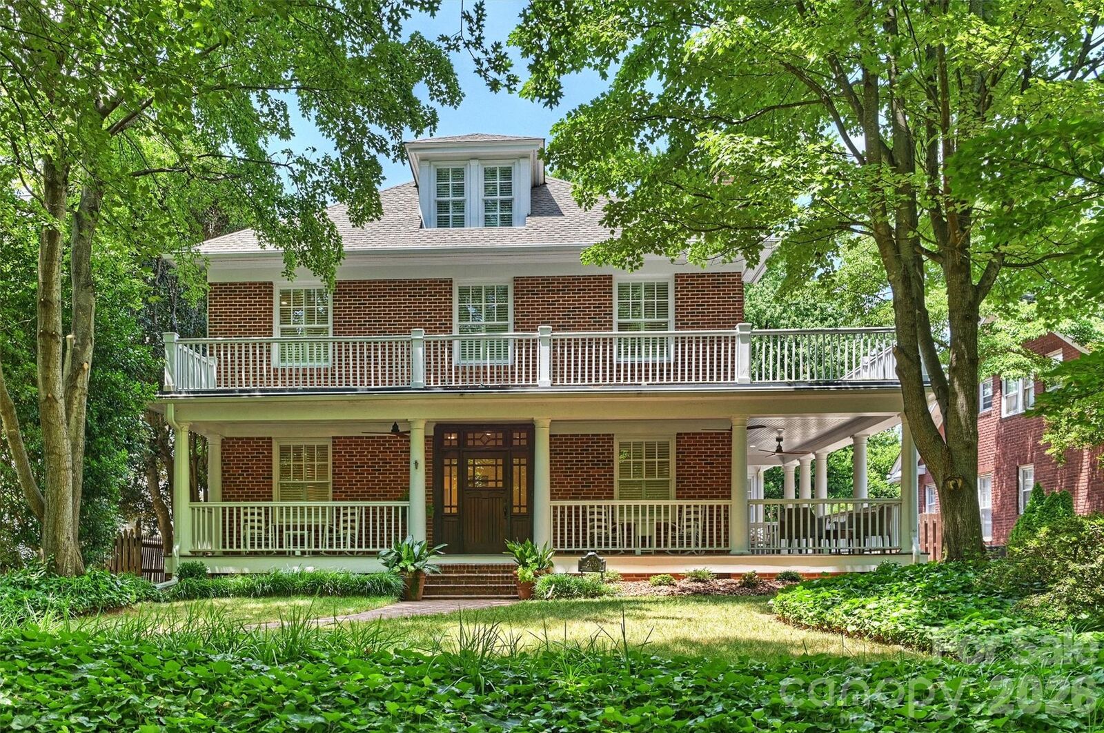 Property Photo:  2126 Dilworth Road E  NC 28203 