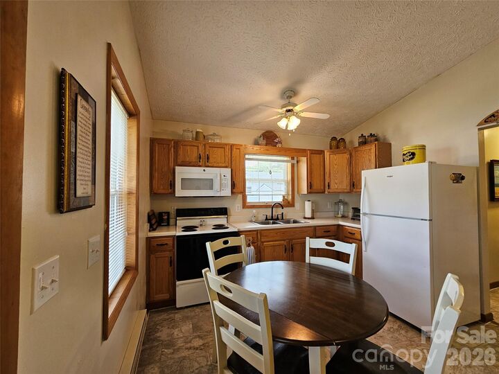 Property Photo:  68 Strollers Lane  NC 28786 