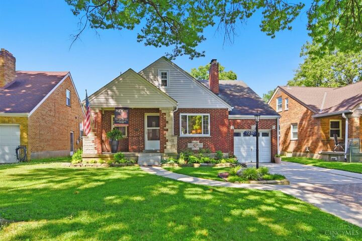 Property Photo:  7237 Garden Road  OH 45236 