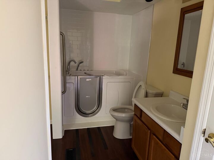 Property Photo: 4929 Rosedale Road OH 45042