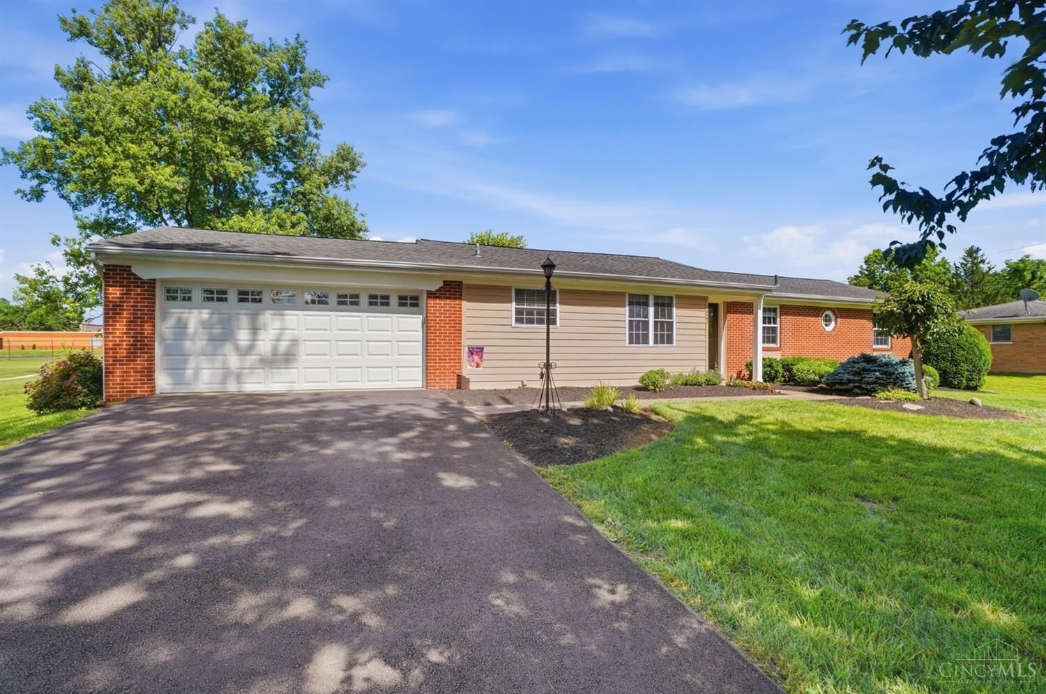 Property Photo: 5692 Werkshire Terrace OH 45150