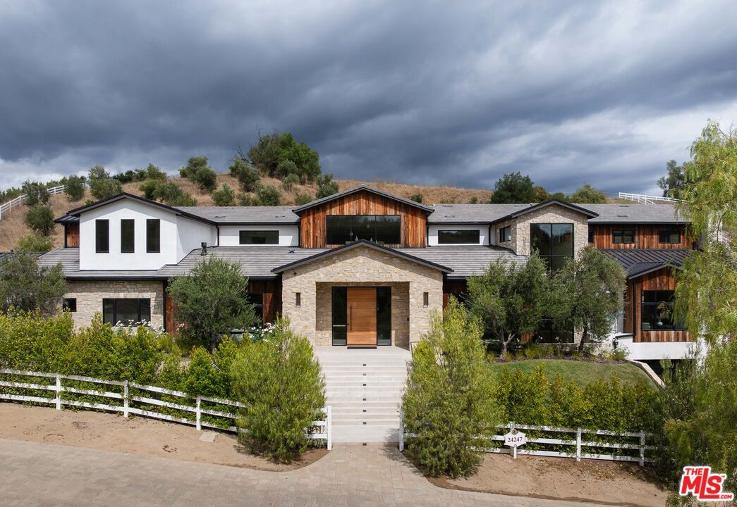 Property Photo: 24247 Bridle Trail Rd CA 91302