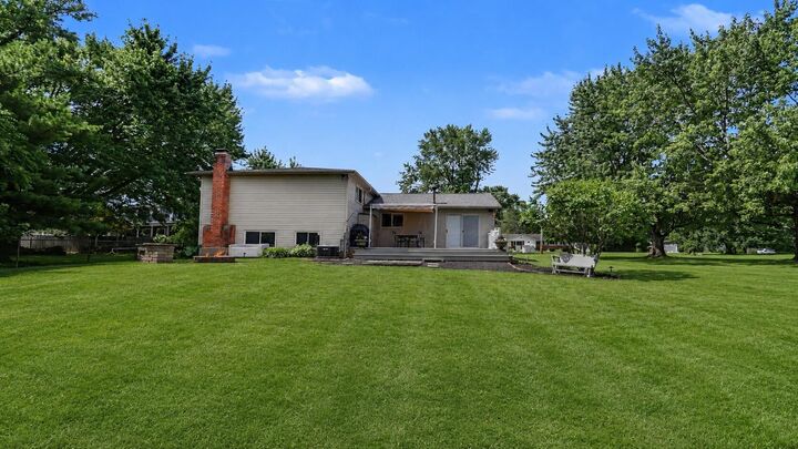 Property Photo:  510 Long NW Road  OH 43147 