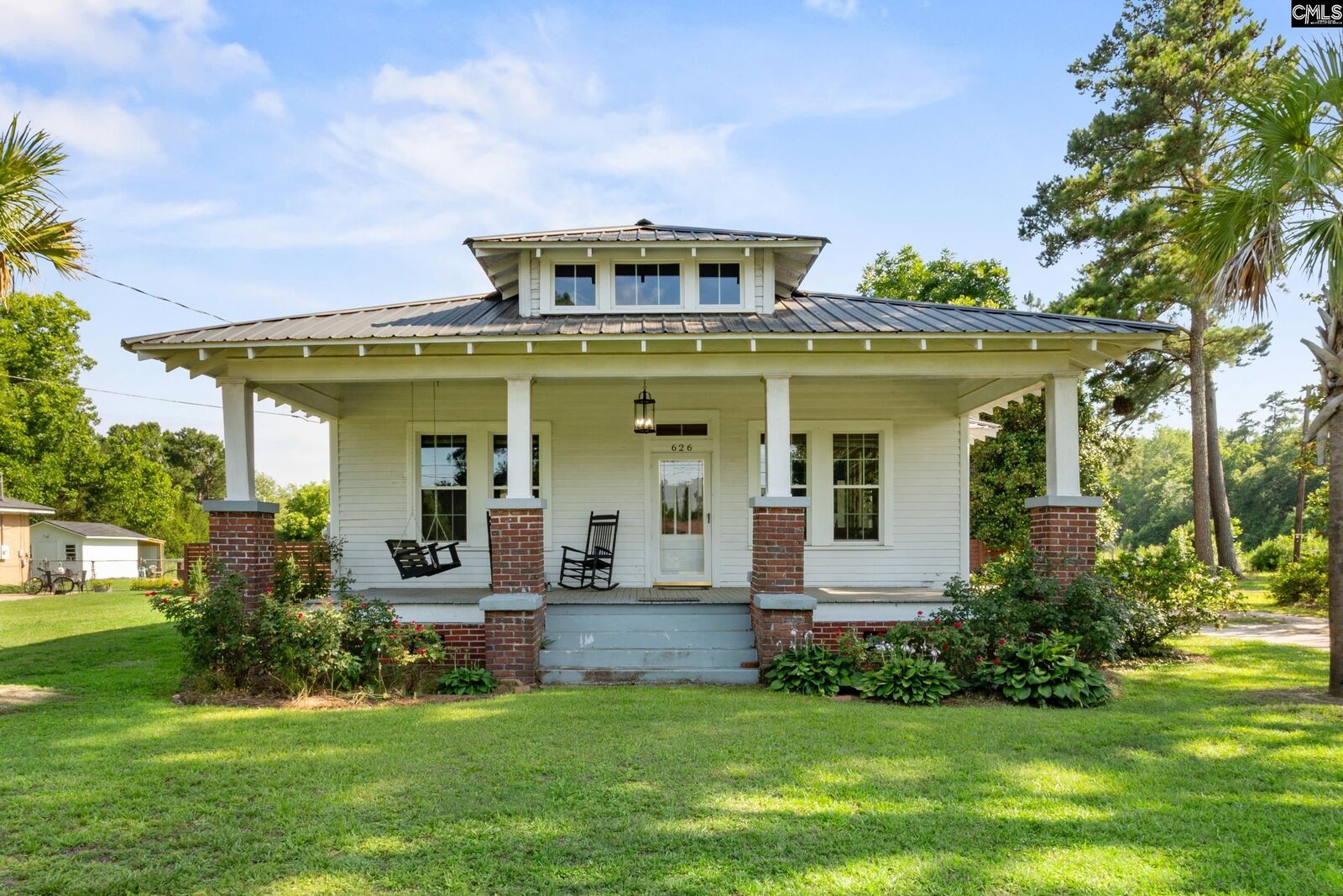 Property Photo:  626 E Hampton  SC 29114 