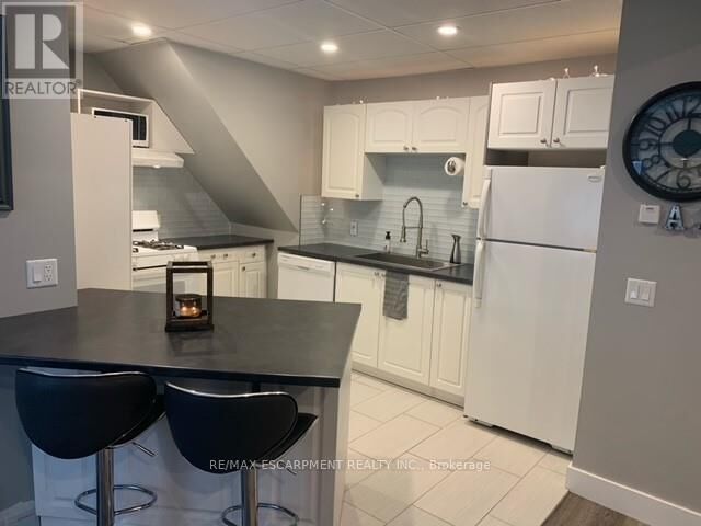 Property Photo:  6 Howard Street  ON N0A 1H0 