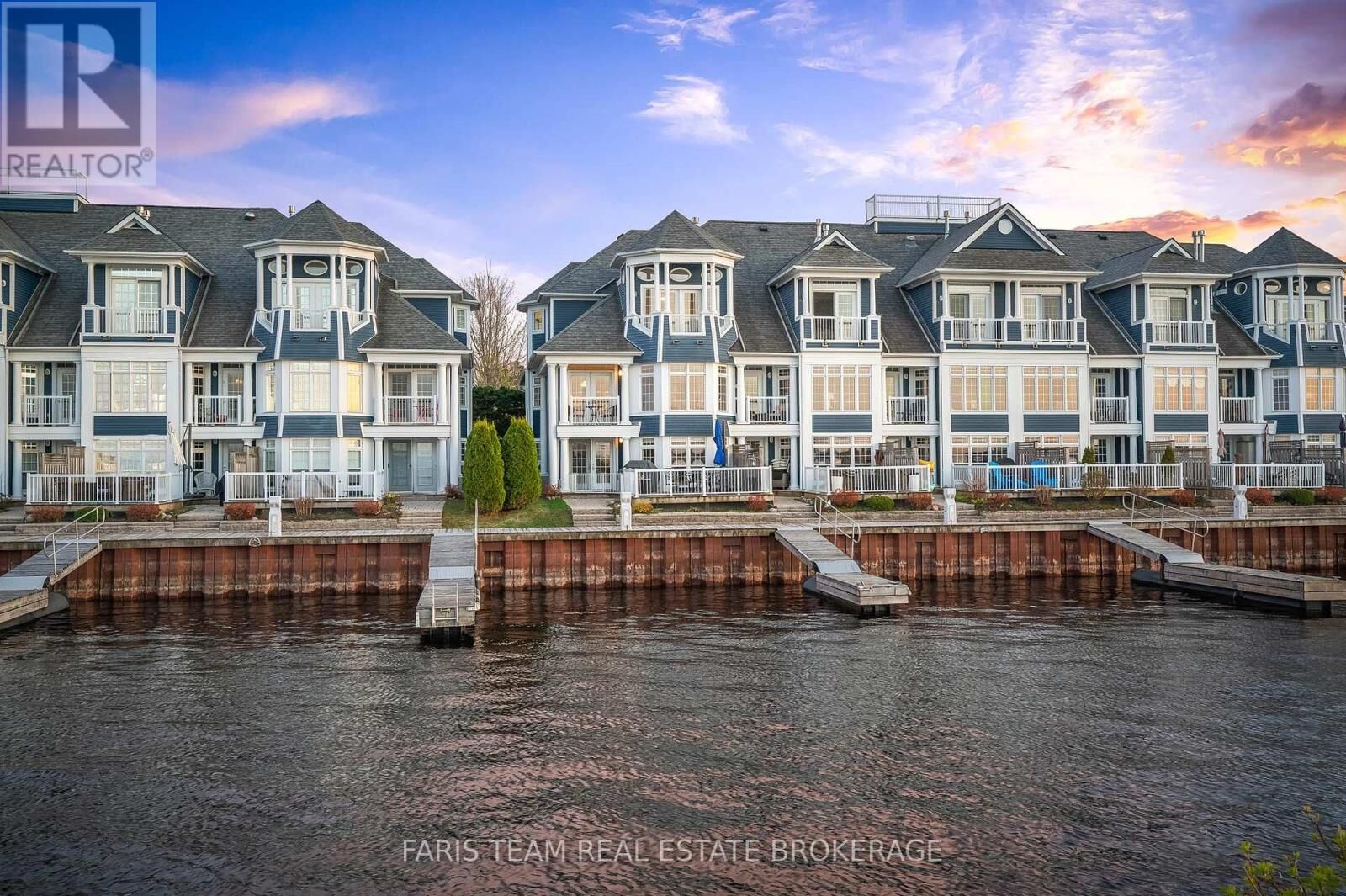 Property Photo:  155 William Street 12  ON L4R 5N1 