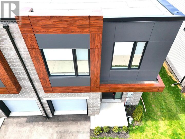 Property Photo: 416 Dundas Street South 13 ON N1T 0E6