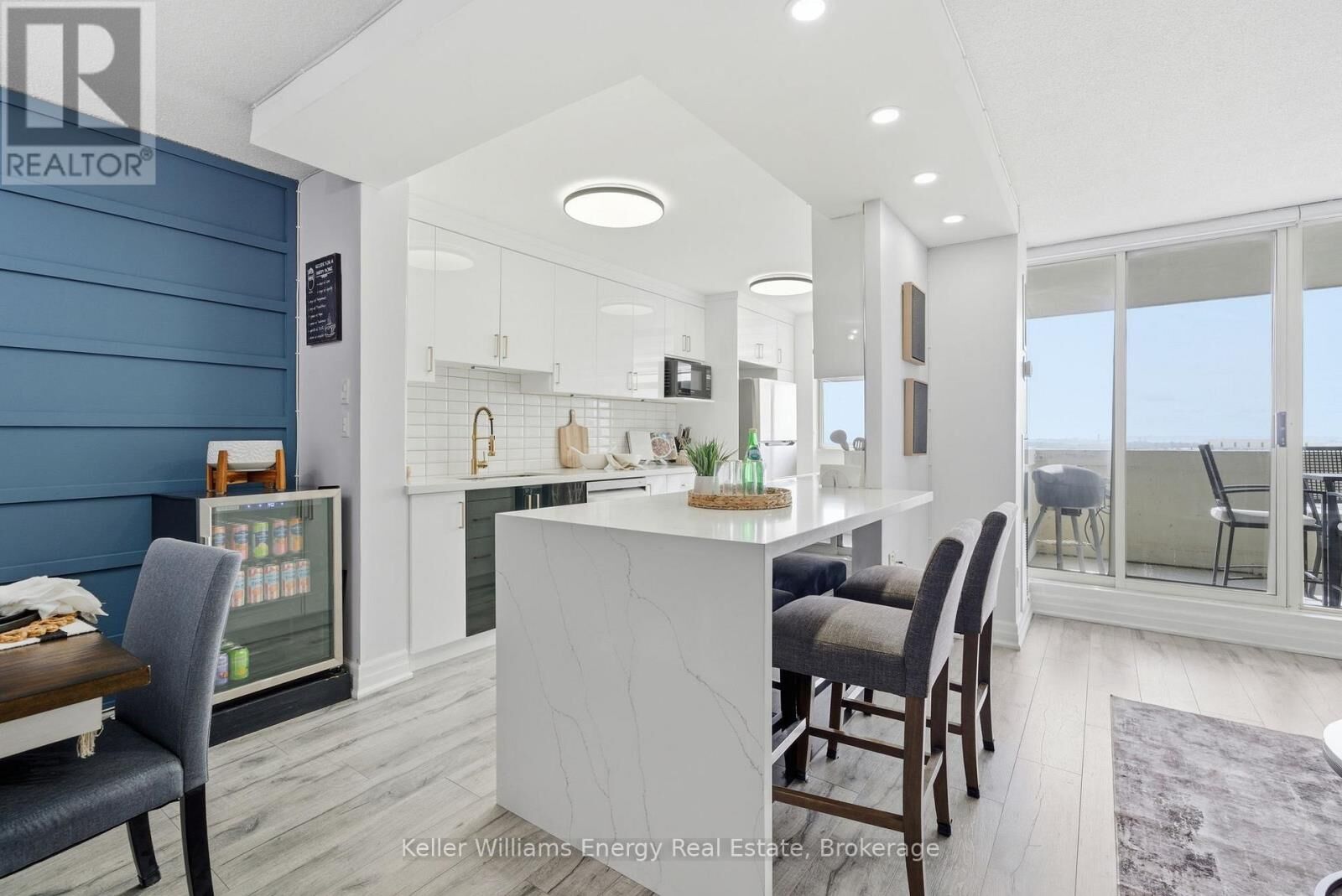 Property Photo: 44 Falby Court 1506 ON L1S 3L1