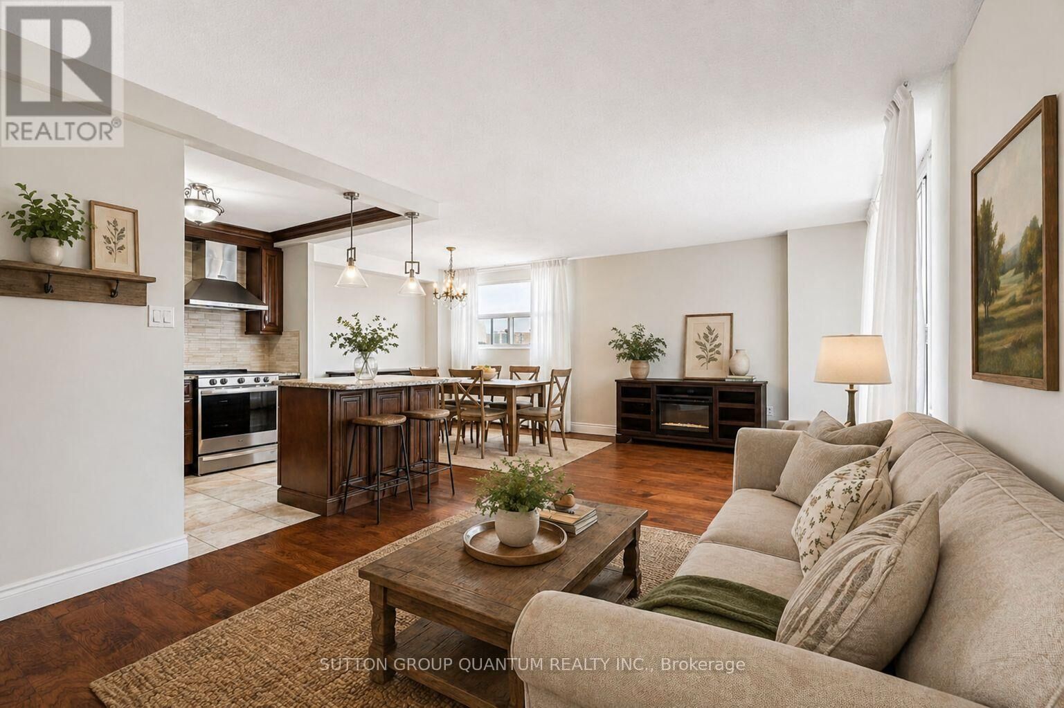 Property Photo: 2345 Confederation Parkway 802 ON L5B 2H3