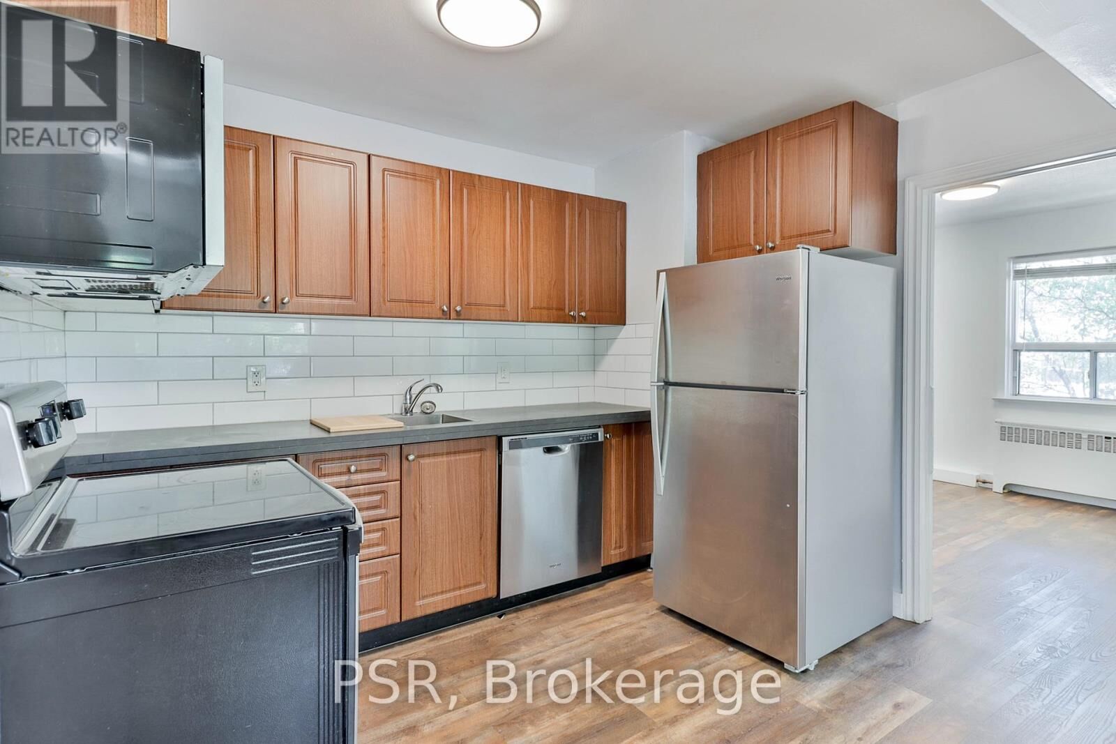 Property Photo:  170 Holborne Avenue 2  ON M4C 2R6 