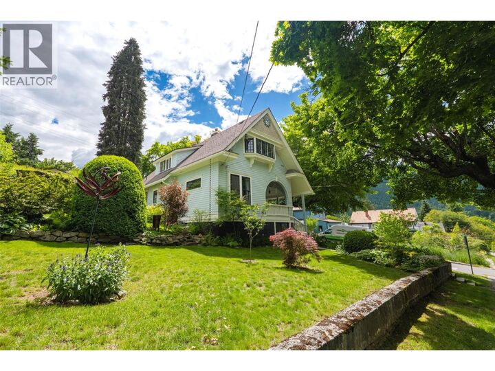 Property Photo: 502 Houston Street BC V1L 5H7