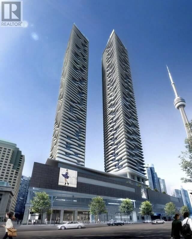 Property Photo: 88 Harbour Street 3403 ON M5J 0C3