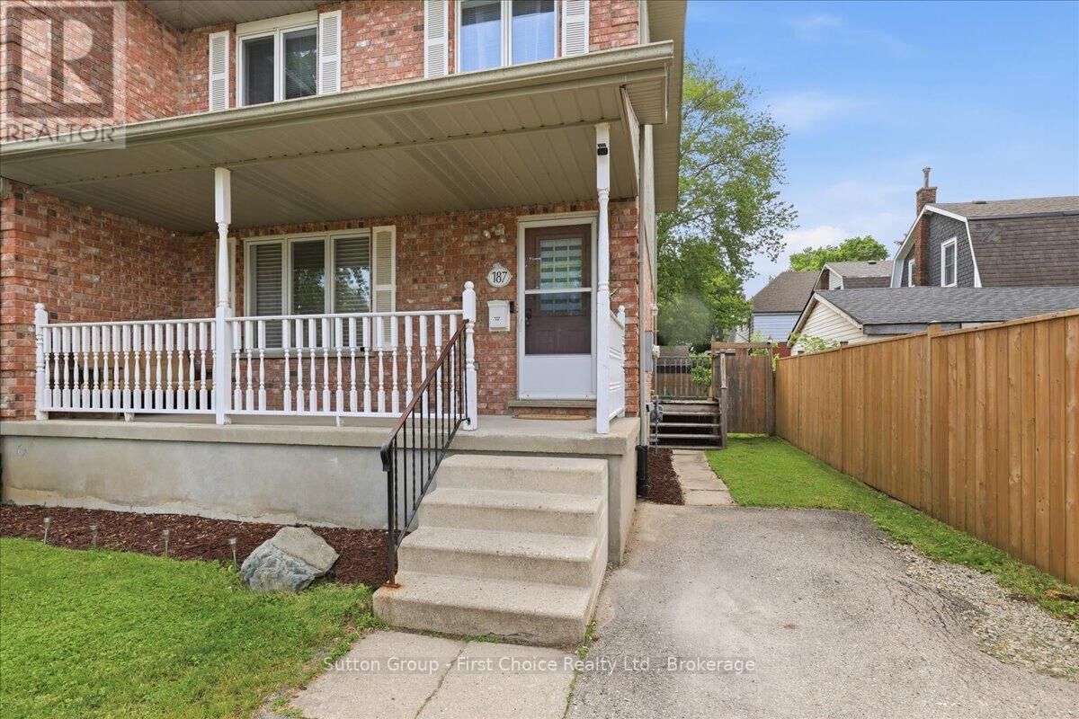 Property Photo:  187 Queen Street  ON N5A 4N8 
