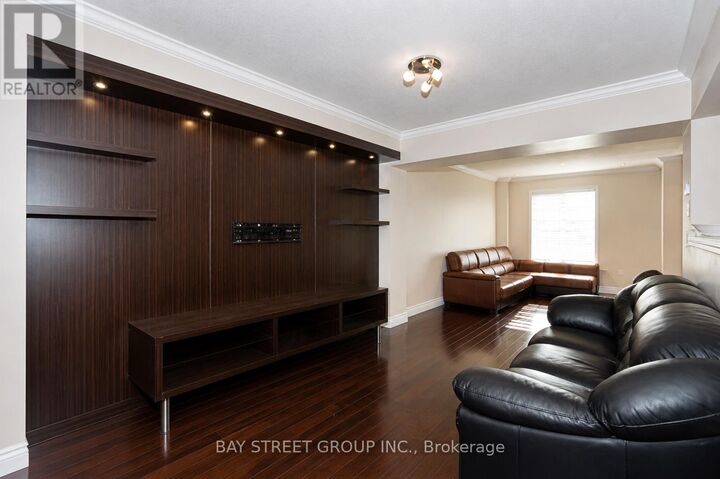 Property Photo:  506 Bur Oak Avenue  ON L6C 3A8 