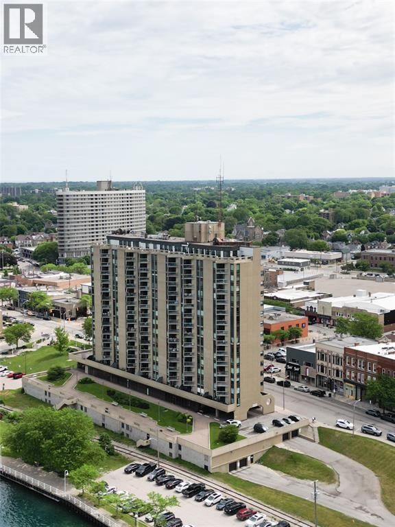 Property Photo:  155 Front Street 1204  ON N7T 7V5 