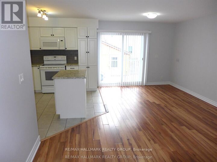 Property Photo:  216 Carillon Street 3  ON K1L 5X8 