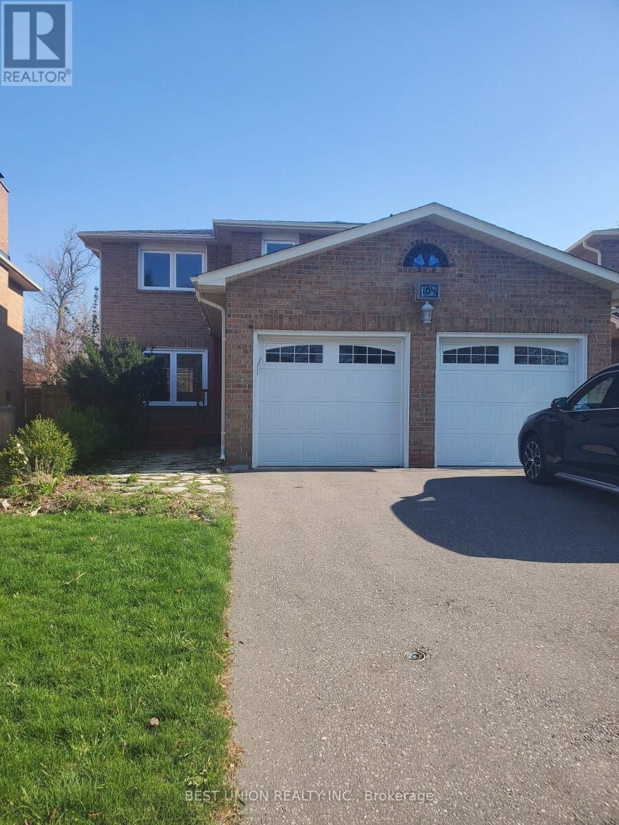 Property Photo:  104 Houseman Crescent  ON L4C 7S5 