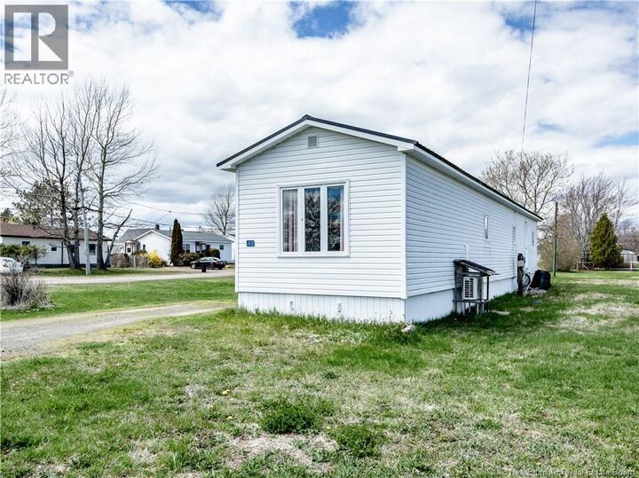 Property Photo:  48 Rue Des Copains  NB E4W 3X7 