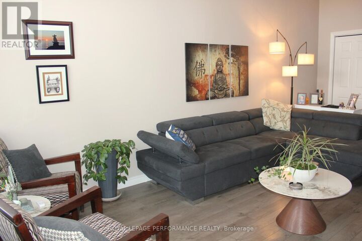 Property Photo:  290 Glen Nora Drive  ON K6H 0A8 