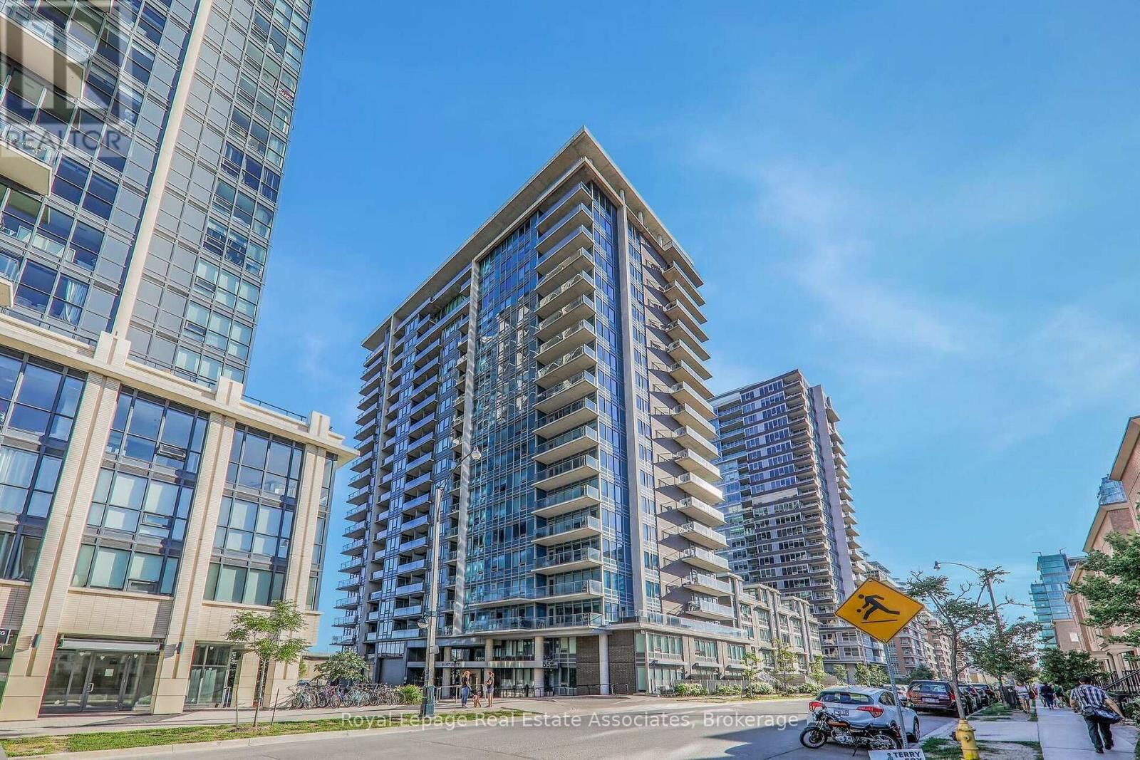Property Photo:  55 East Liberty Street 410  ON M6K 3P9 