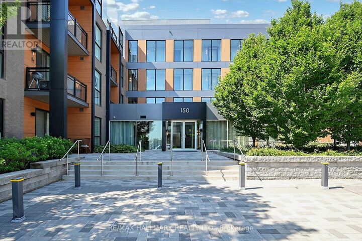Property Photo:  150 Sabina Drive 416  ON L6H 7C3 