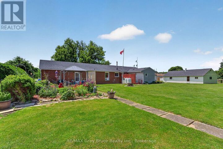 Property Photo: 303049 Grey 15 Road ON N0H 1V0