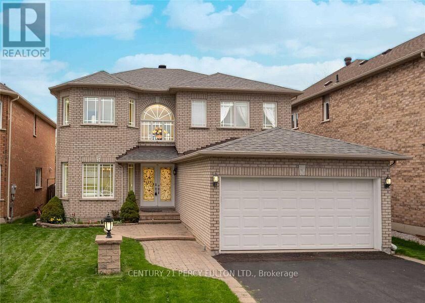 Property Photo:  14 Montesano Crescent  ON L4B 4M9 