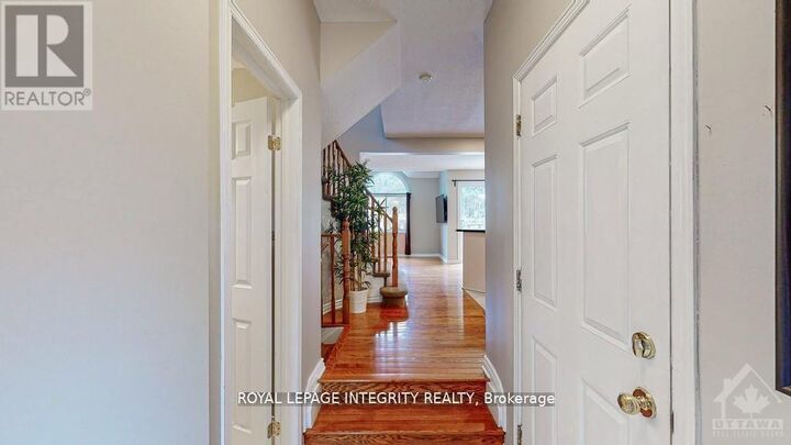 Property Photo:  106 Blackdome Crescent  ON K2T 1B1 
