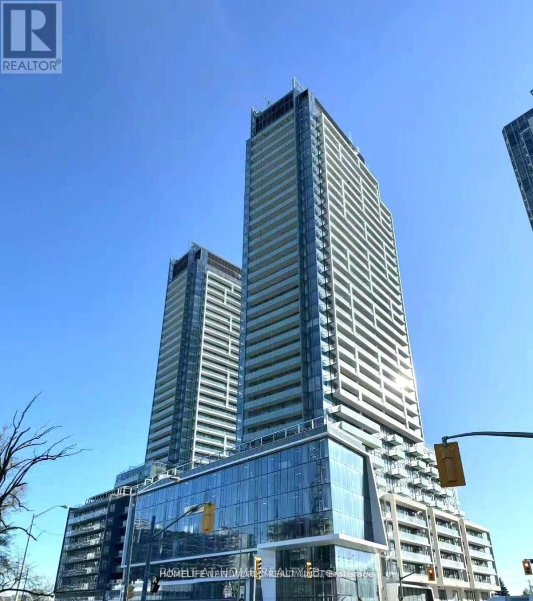Property Photo:  8 Olympic Garden Drive 904  ON M2M 0B9 