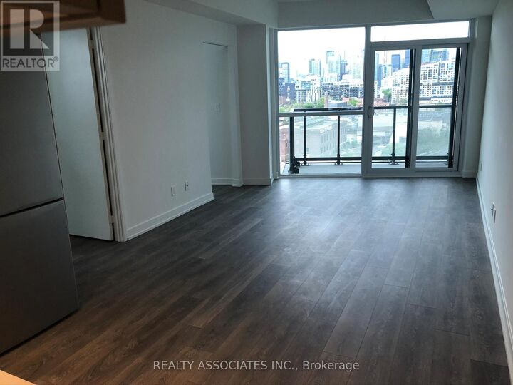 Property Photo:  30 Ordnance Street 1009  ON M6K 0C8 