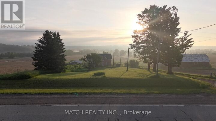 Property Photo:  20250 17 Highway  ON K0J 1K0 