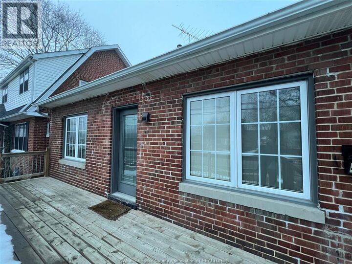 Property Photo:  41 Alexandra Southwest Front  ON N7M 1X9 