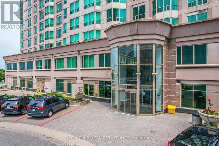 Property Photo:  11 Lee Centre Drive 707  ON M1H 3J5 