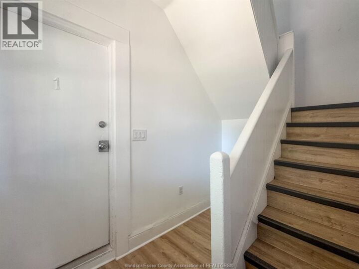 Property Photo:  130 Elm Avenue 126 Upper  ON N9A 5G8 