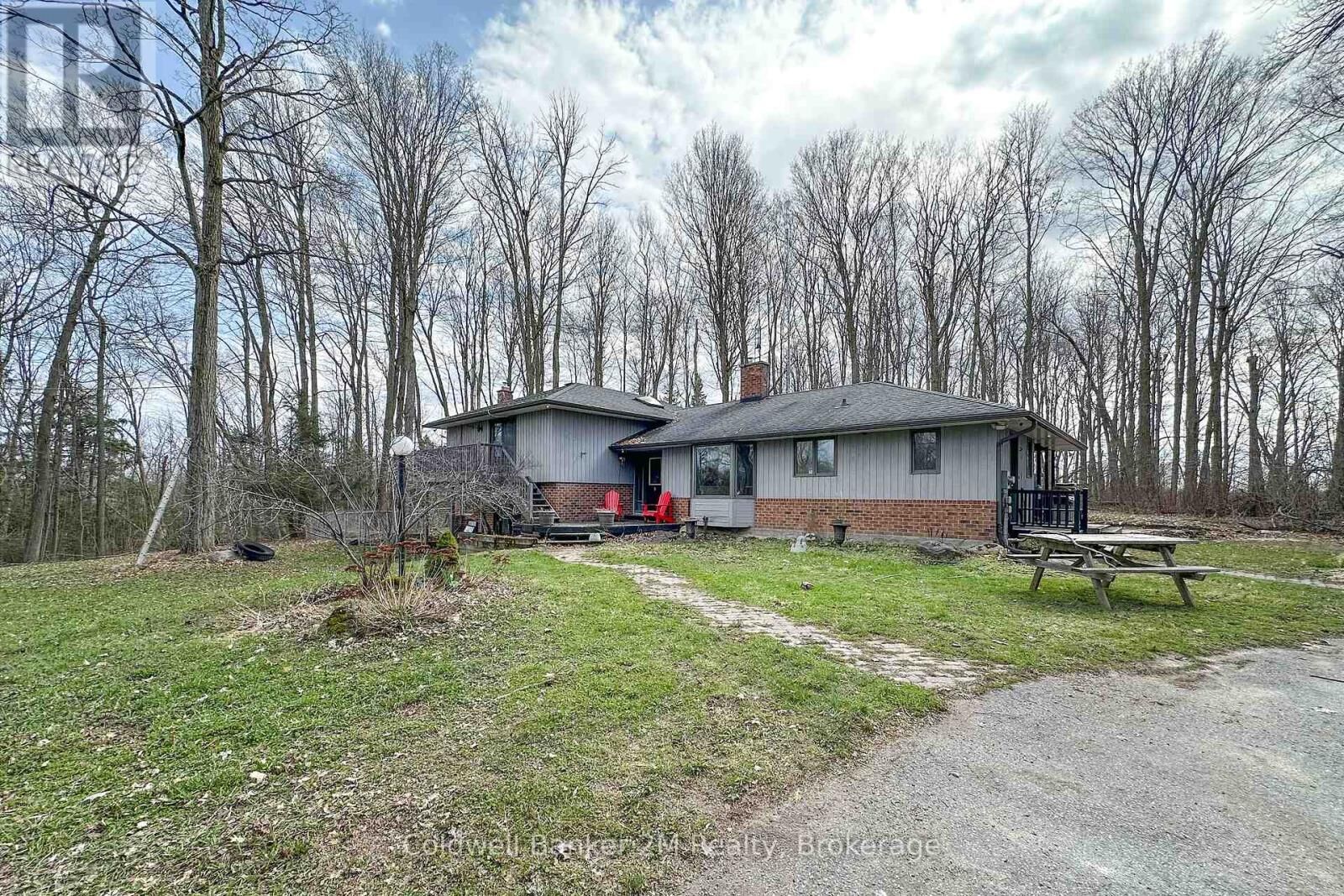 Photo de la propriété: 14900 Regional Rd 57 ON L0B 1B0