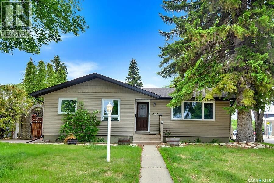 Property Photo: 1369 East Centre SK S7J 3A8
