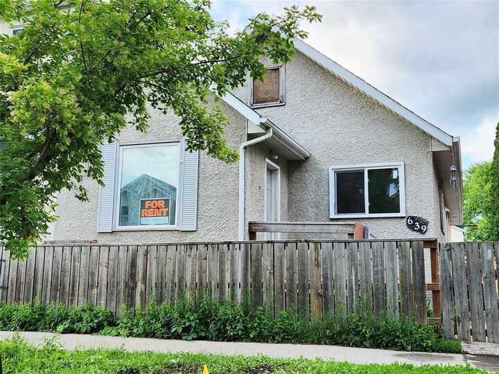 639 Manitoba Avenue — photo 1