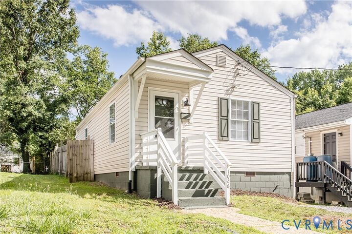 Property Photo: 1026 6th Street VA 23803