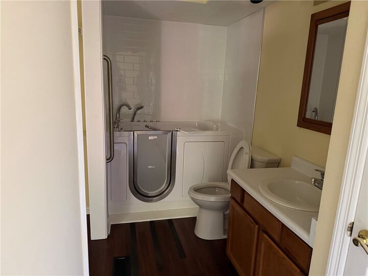 Property Photo:  4929 Rosedale Road  OH 45042 
