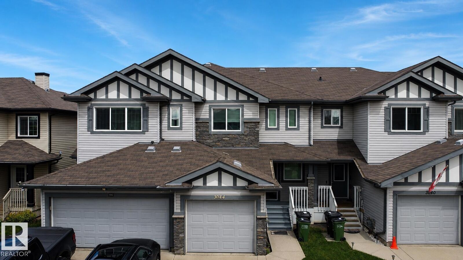 Property Photo: 3044 16 Avenue NW AB T6T 0T9